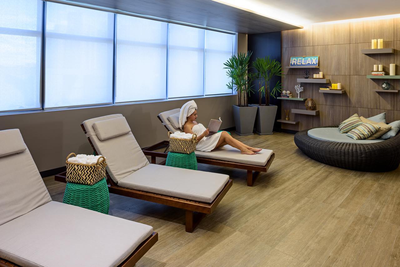 Novotel ソロカーバ エクステリア 写真